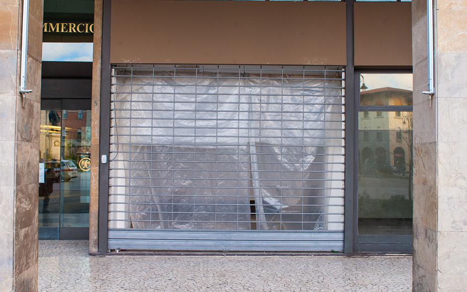 rideaux de fer pour magasin Linas